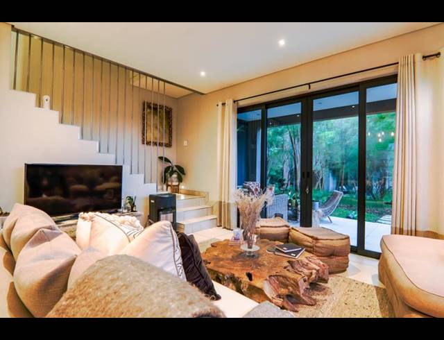 2 BEDROOM APARTMENT FOR SALE IN STEYN CITY